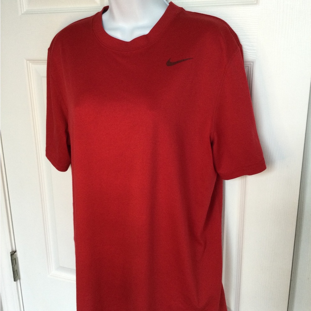 Nike Women's Red Short Sleeve Dri Fit Tee